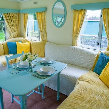Wind In The Willows: Sleeps 4, Kitchen, Bathroom, Lounge, Wifi Napton on The Hill Екстер'єр фото